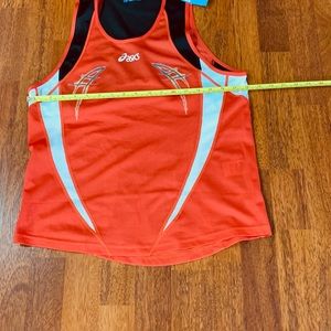 Asis running top tank